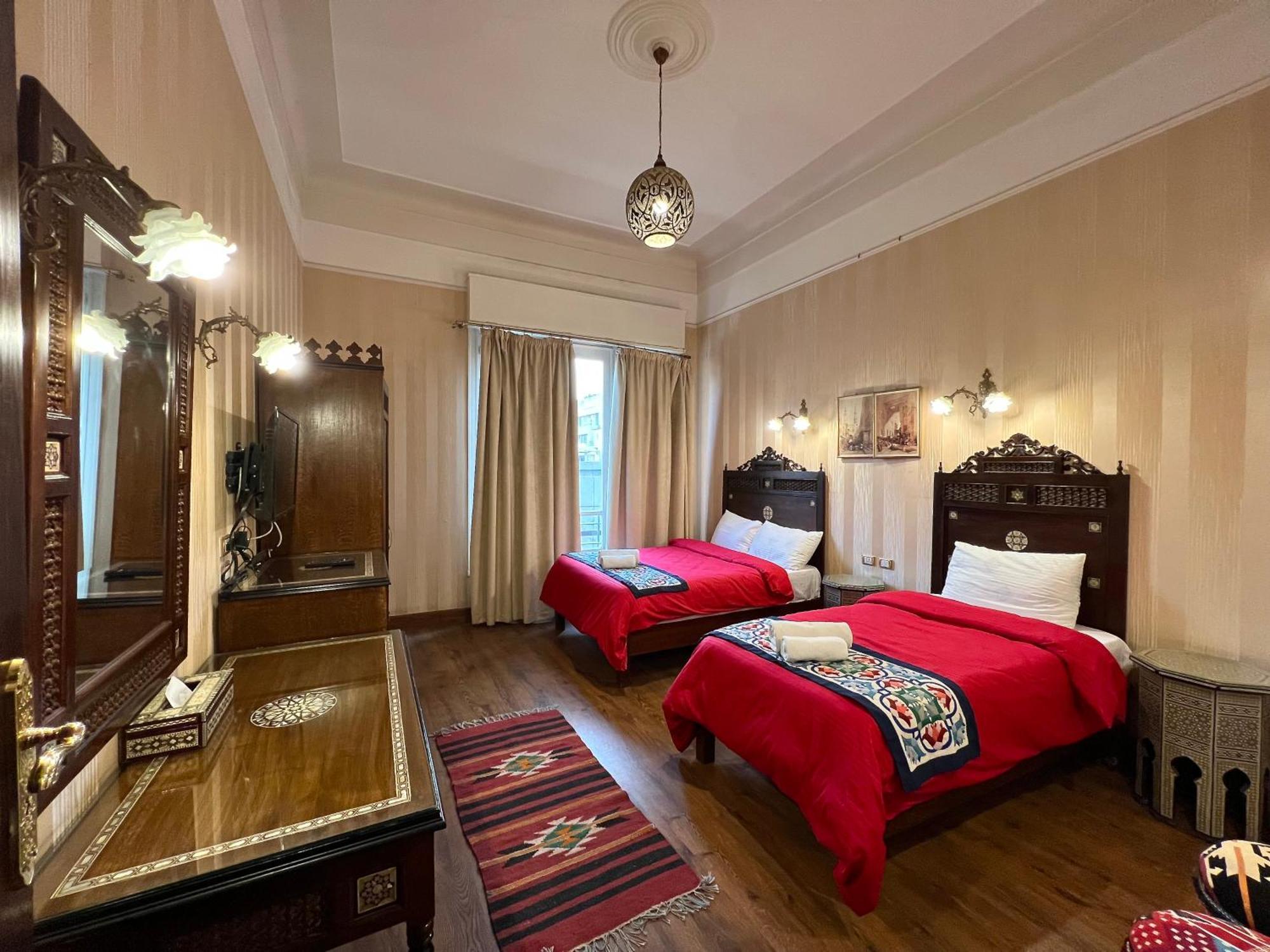 Authentic Arabesque 4br In Downtown - Mint 36 Cairo
