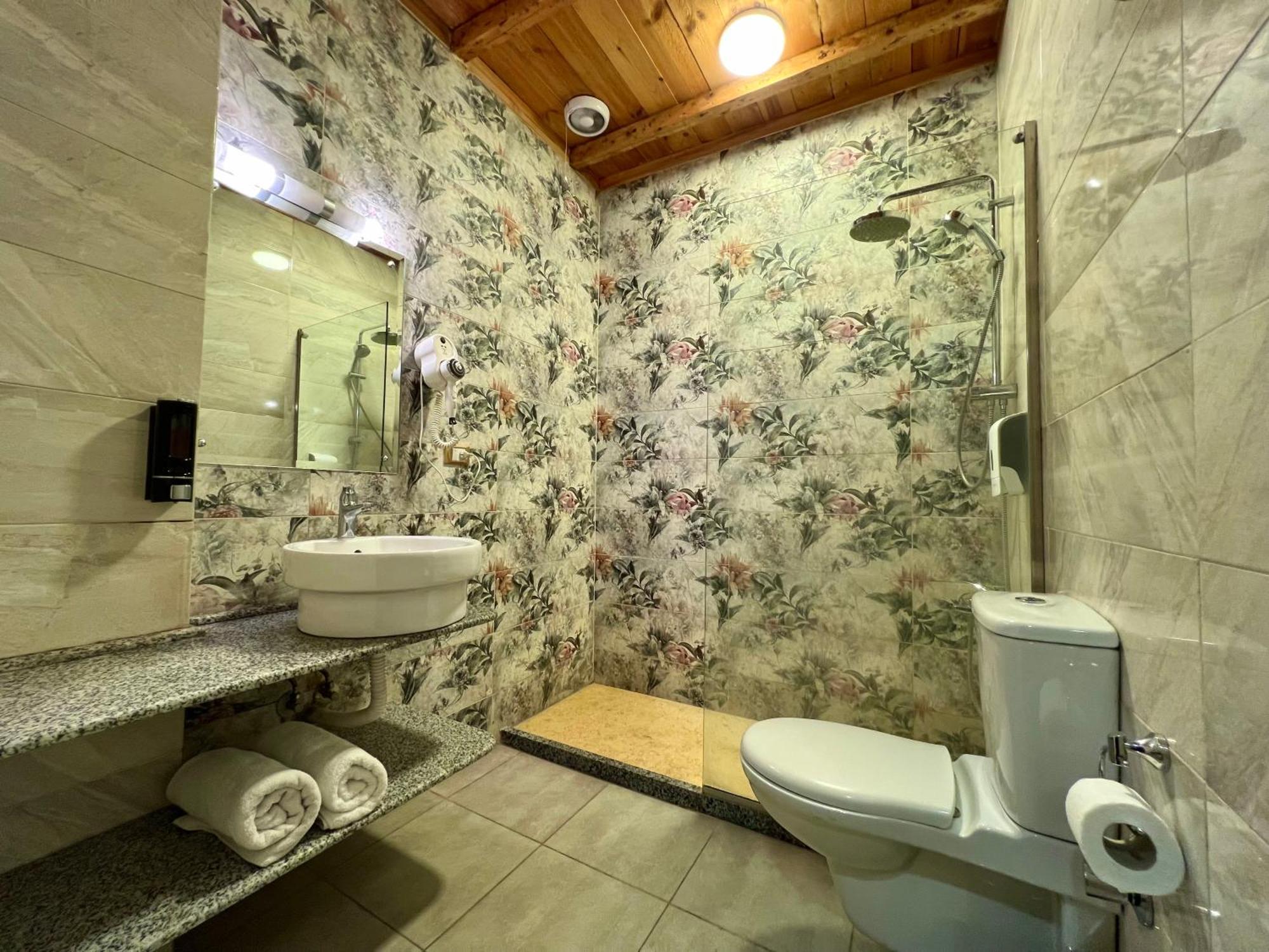 Authentic Arabesque 4br In Downtown - Mint 36