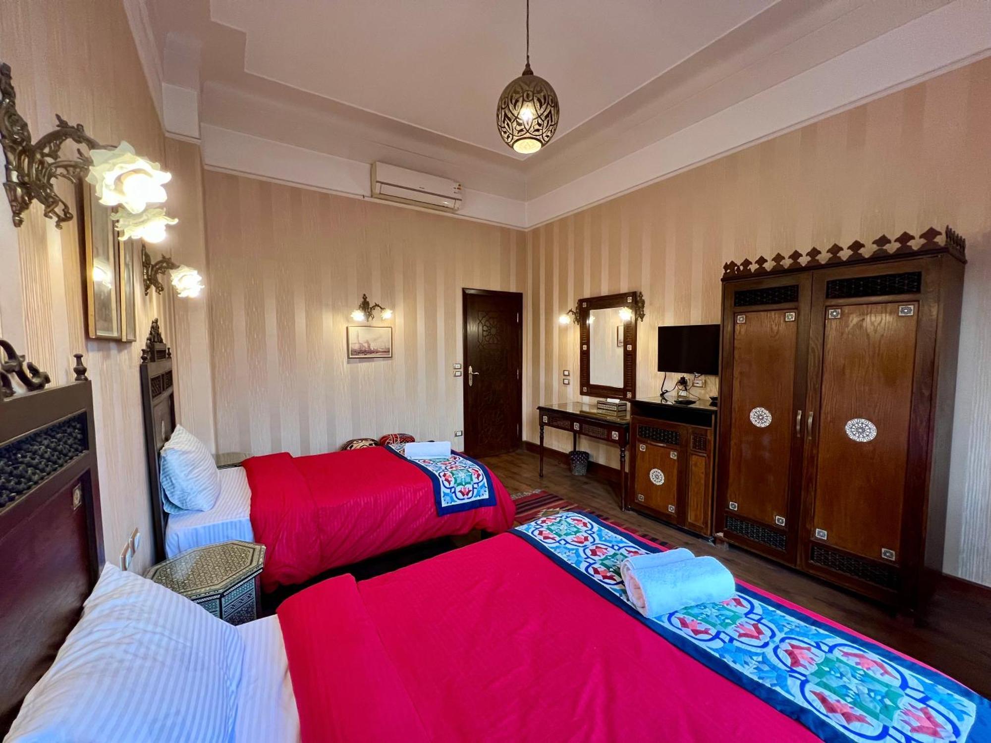 Authentic Arabesque 4br In Downtown - Mint 36 *